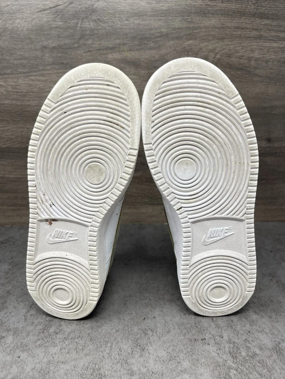 Nike Court Borough Low 2 Kids Size 5 White Iridescent Leather Casual Sneakers